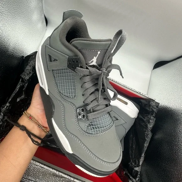 Air Jordan Retri 4 ‘cool gray’ (GS) size:5.5 Size 5.5Y - Jordan 4 Retro GS Cool Grey 2019 | eBay main image 2